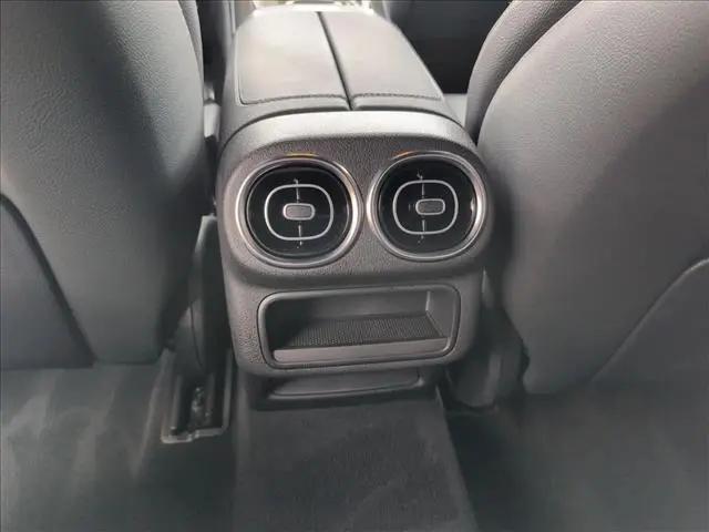2025 Mercedes-Benz GLC 350e 4MATIC