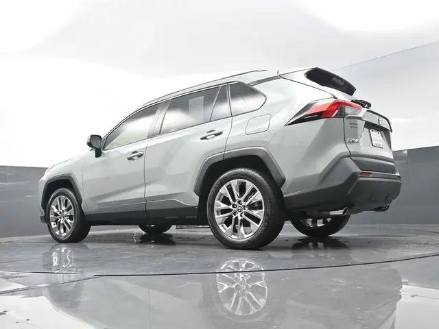 2020 Toyota RAV4 XLE Premium
