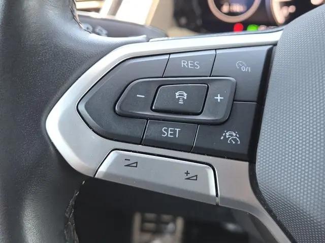 2024 Volkswagen Atlas Cross Sport 2.0T SEL Premium R-Line