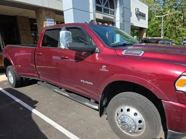 2022 Ram 3500 Laramie Crew Cab 4x4 8' Box