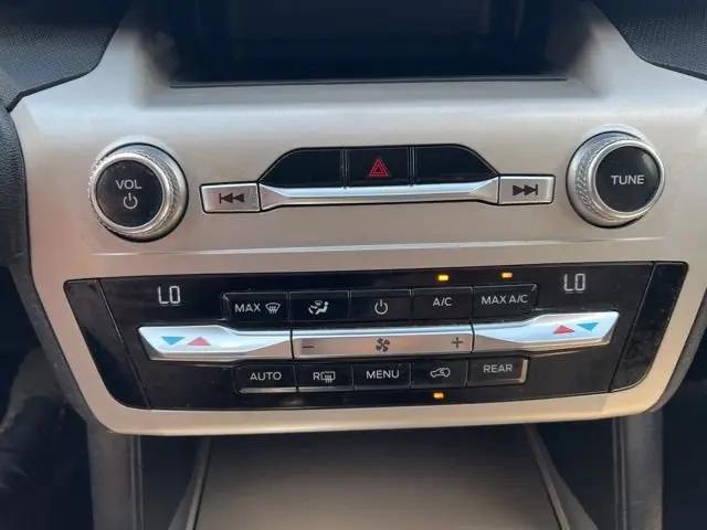 2021 Ford Explorer Base