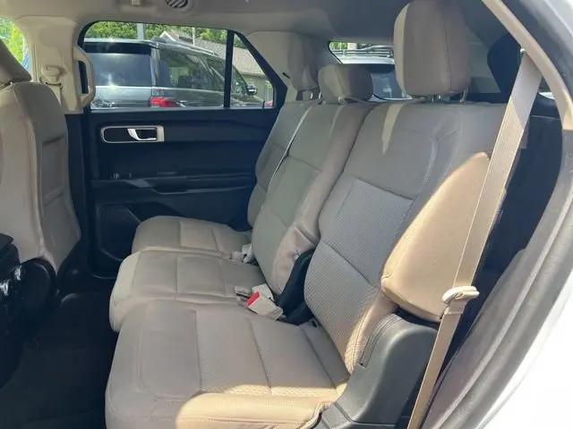 2021 Ford Explorer Base