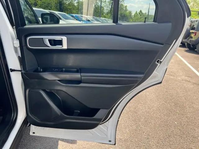 2021 Ford Explorer Base