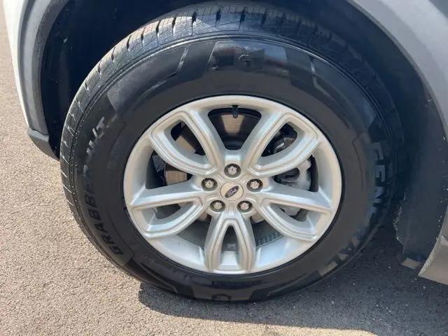 2021 Ford Explorer Base