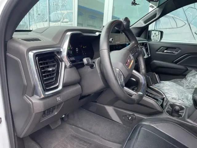 2023 GMC Canyon 2WD Crew Cab Short Box Elevation