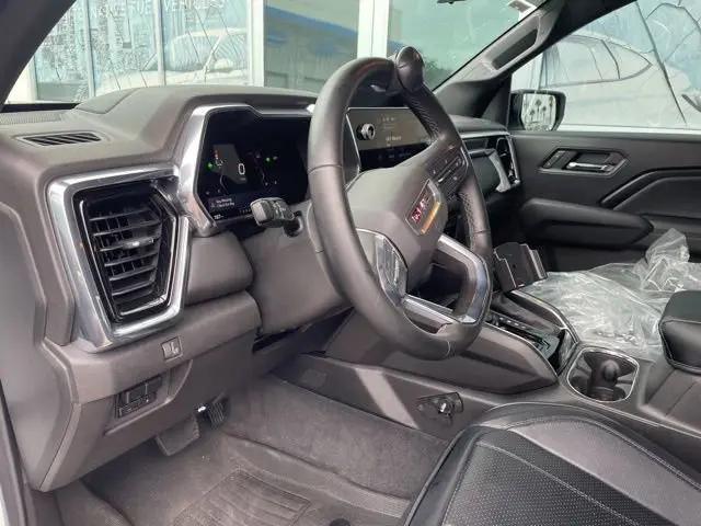 2023 GMC Canyon 2WD Crew Cab Short Box Elevation