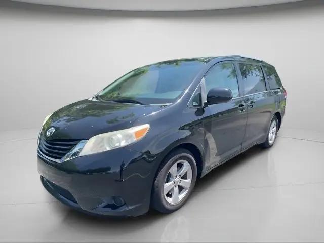 2014 Toyota Sienna LE V6 7 Passenger Mobility