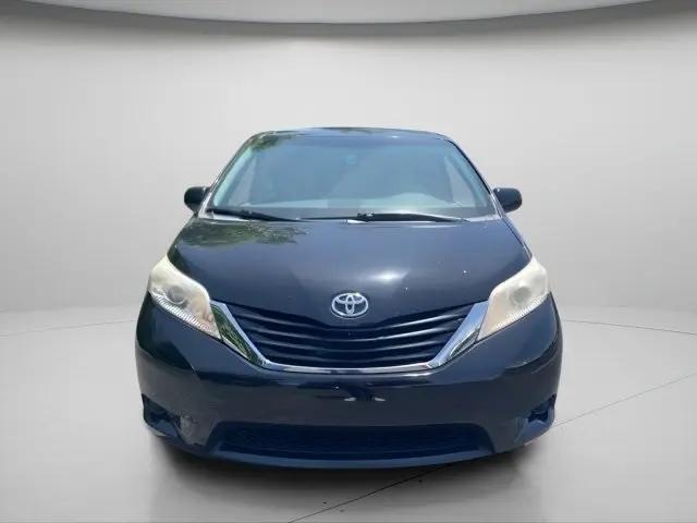 2014 Toyota Sienna LE V6 7 Passenger Mobility