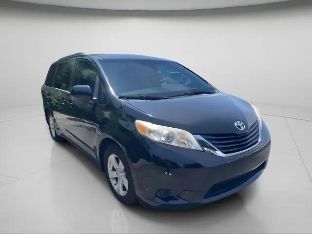 2014 Toyota Sienna LE V6 7 Passenger Mobility