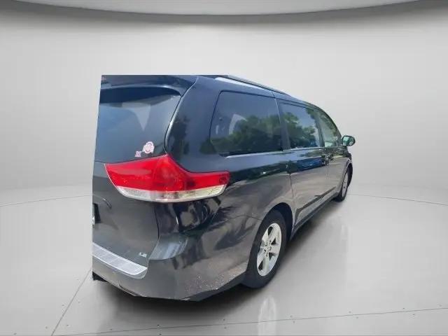 2014 Toyota Sienna LE V6 7 Passenger Mobility