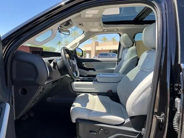 2025 Ford Expedition Platinum MAX