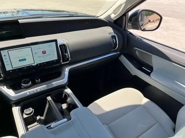 2025 Ford Expedition Platinum MAX