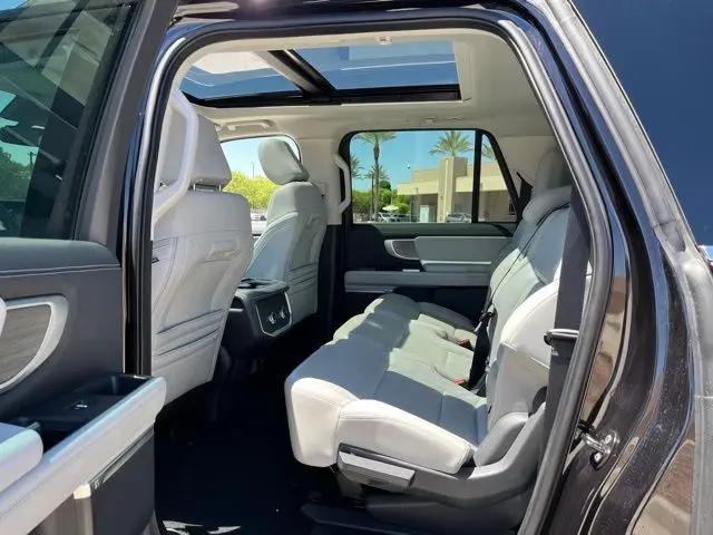 2025 Ford Expedition Platinum MAX