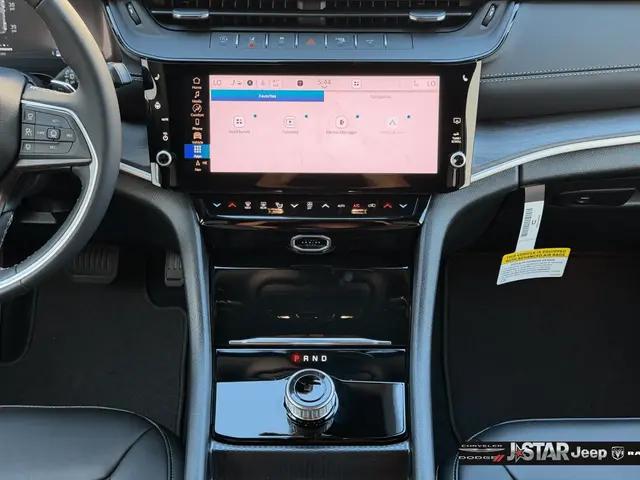 2026 Jeep Grand Cherokee Limited 4x2