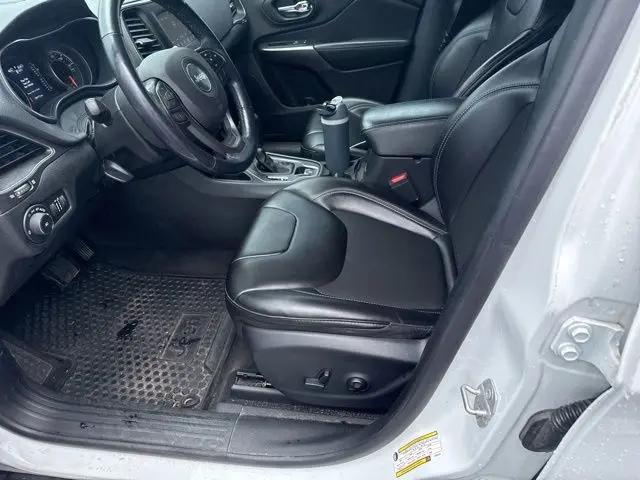 2020 Jeep Cherokee Latitude Plus FWD