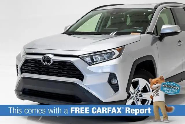 2020 Toyota RAV4 XLE