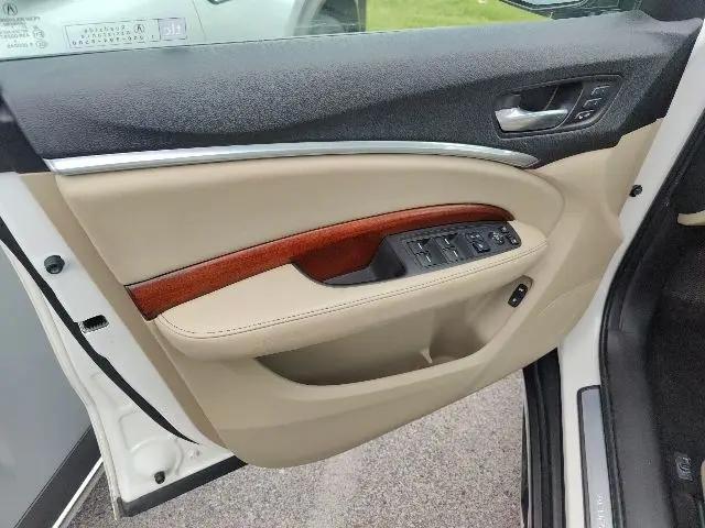 2017 Acura MDX w/Advance Package