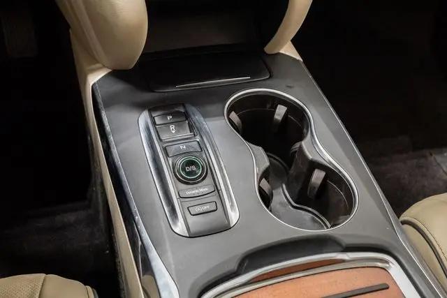 2017 Acura MDX w/Advance Package