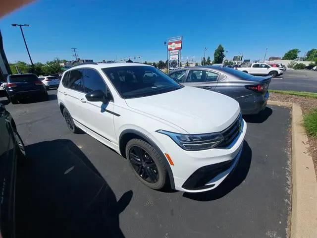 2022 Volkswagen Tiguan 2.0T SE R-Line Black for sale in Monroeville, PA