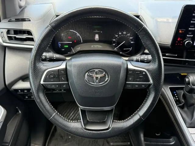 2024 Toyota Sienna Woodland Edition