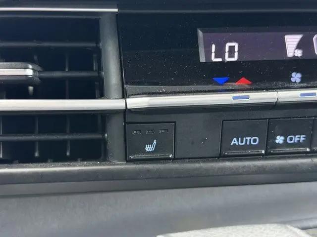 2024 Toyota Sienna Woodland Edition