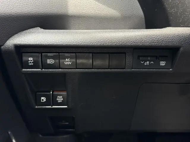 2024 Toyota Sienna Woodland Edition