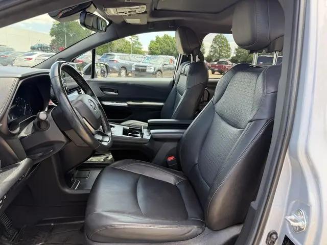 2024 Toyota Sienna Woodland Edition