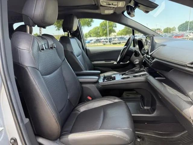 2024 Toyota Sienna Woodland Edition