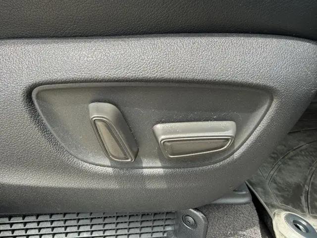2024 Toyota Sienna Woodland Edition