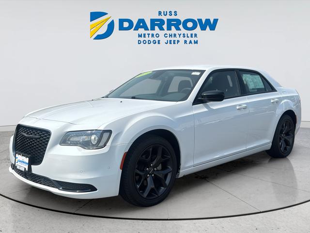 2023 Chrysler 300 Touring for sale in Milwaukee, WI