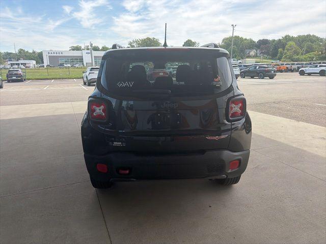 2017 Jeep Renegade Trailhawk 4x4