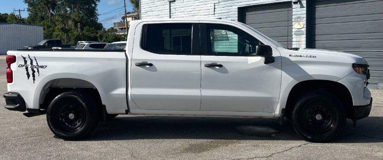 2022 Chevrolet Silverado 1500 4WD Crew Cab Short Bed WT