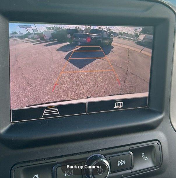 2022 Chevrolet Silverado 1500 4WD Crew Cab Short Bed WT