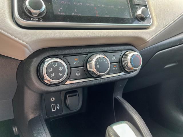 2021 Nissan Versa SV Xtronic CVT