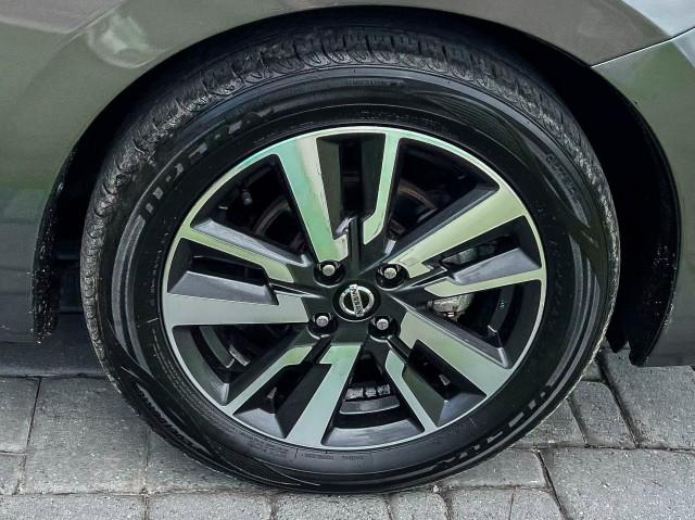 2021 Nissan Versa SV Xtronic CVT