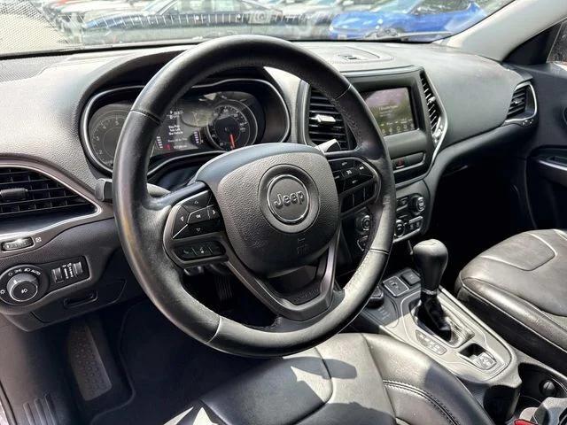 2019 Jeep Cherokee Latitude Plus 4x4 2019 Jeep Cherokee Latitude Plus 4x4