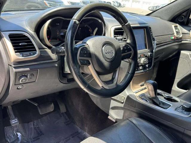 2017 Jeep Grand Cherokee Overland 4x4 2017 Jeep Grand Cherokee Overland 4x4