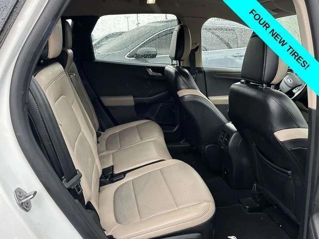 2020 Ford Escape Titanium Hybrid 2020 Ford Escape Titanium Hybrid