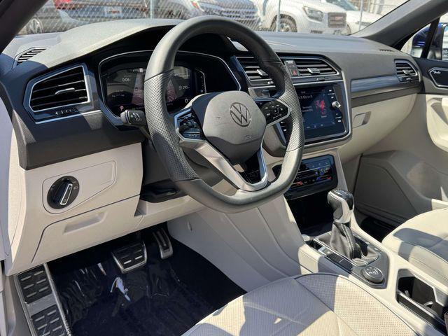 2024 Volkswagen Tiguan 2.0T SEL R-Line 2024 Volkswagen Tiguan 2.0T SEL R-Line