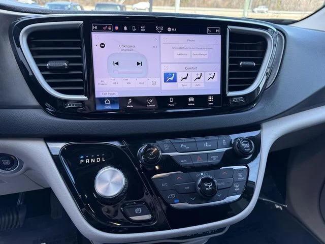 2024 Chrysler Pacifica Touring L 2024 Chrysler Pacifica Touring L