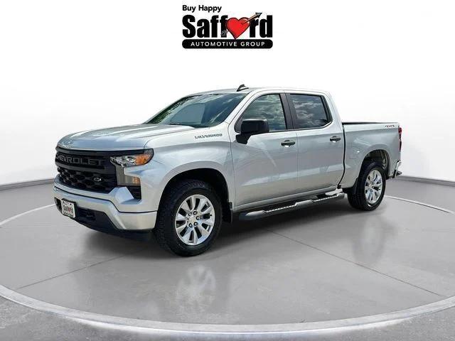 2022 Chevrolet Silverado 1500 4WD Crew Cab Short Bed Custom