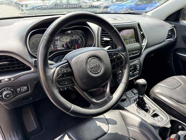 2019 Jeep Cherokee Latitude Plus 4x4 2019 Jeep Cherokee Latitude Plus 4x4