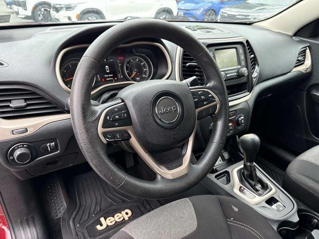 2015 Jeep Cherokee Sport