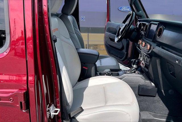 2022 Jeep Gladiator Sport