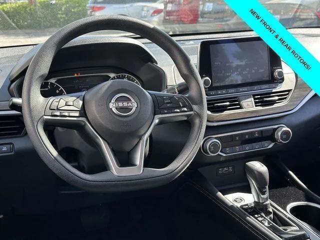 2023 Nissan Altima SV Intelligent AWD 2023 Nissan Altima SV Intelligent AWD