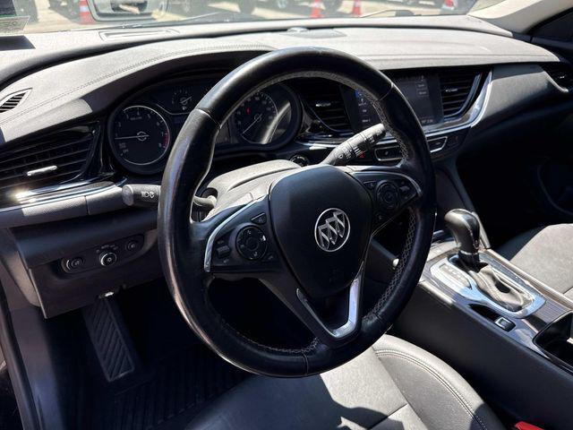 2019 Buick Regal Tourx Essence
