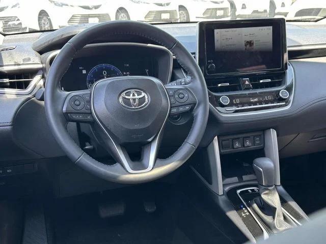 2025 Toyota Corolla Cross XLE