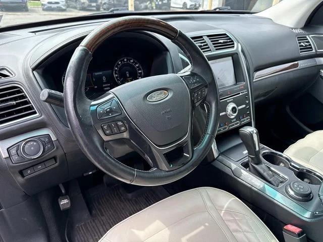 2017 Ford Explorer Platinum