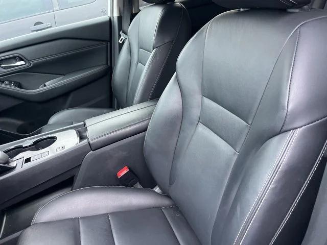2024 Nissan Rogue SL FWD