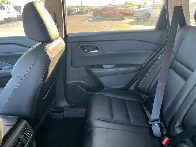2024 Nissan Rogue SL FWD